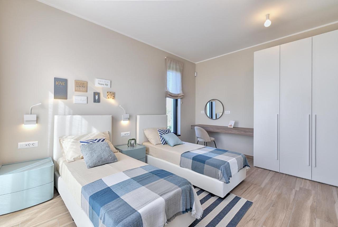 New Villa Tihi Otok Near The Beach Fazana Exterior photo